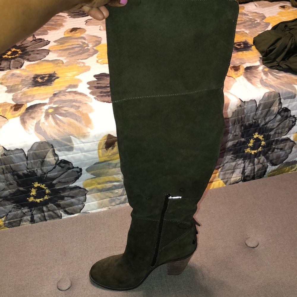 Long Boots - Picture 3 of 4